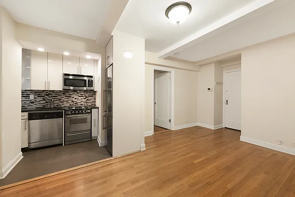 36 Upper West Side Time Warner Apartments for Rent