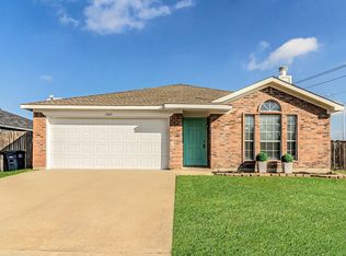 1945 Overland St, Fort Worth, TX 76131