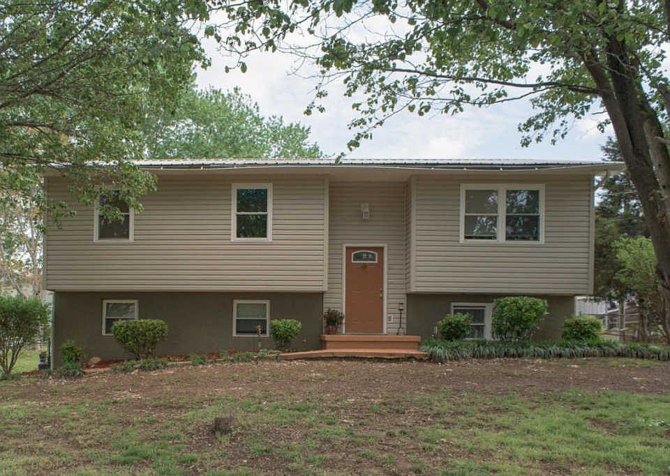 1st image of 3113 Somerset Dr SE