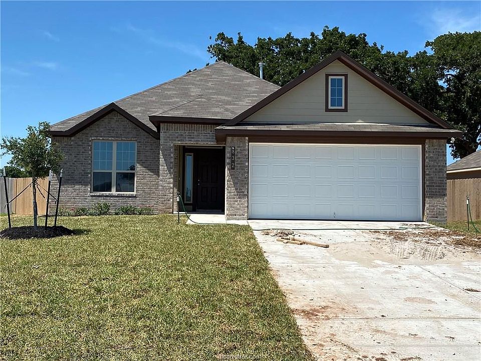 1st image of 832 Heritage Dr