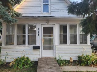 818 16th Ave, Fulton, IL 61252