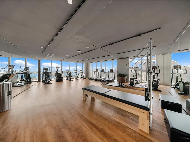 1400 Biscayne Blvd #3405 — Photo 31