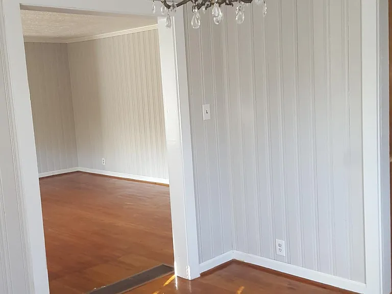 175 W Midland Ave — Photo 2