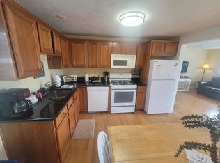 89 Ashworth Ave APT 8, Hampton, NH 03842