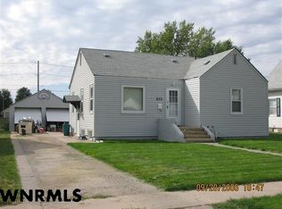 835 O St, Gering, NE 69341