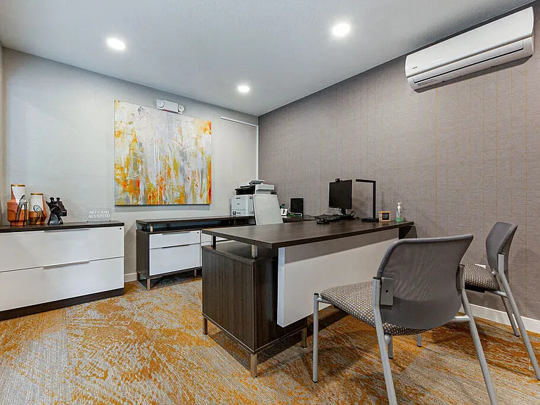Citra Apartments — Photo 26