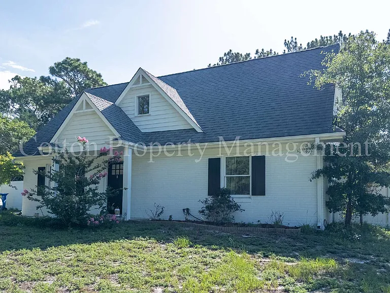 824 Haymarket Ln — Photo 4