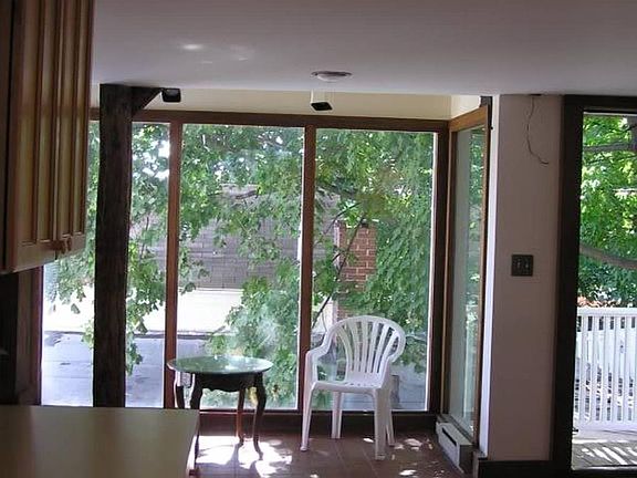 Sun space kitchen/dining