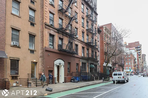 Rented by APT212 INC | media 24