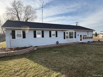 34 S Elba Rd, Lapeer, MI, 48446