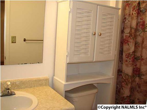 5th image of 3604 Jonquil Dr NW