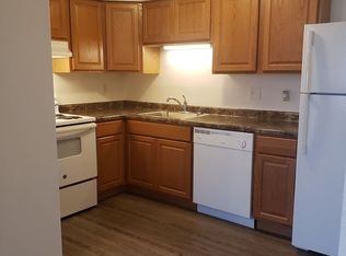 905 N 15th St #19, Indianola, IA 50125