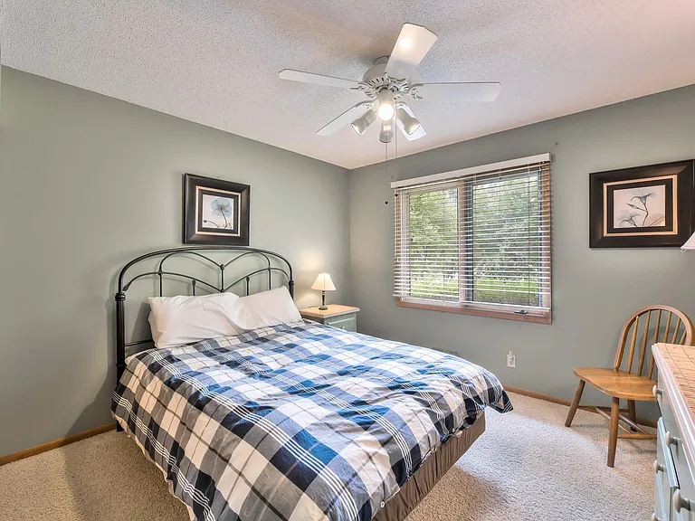 Bedroom #2, 1 Queen