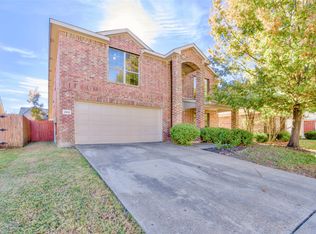 2012 Kings Forest Dr, Heartland, TX 75126
