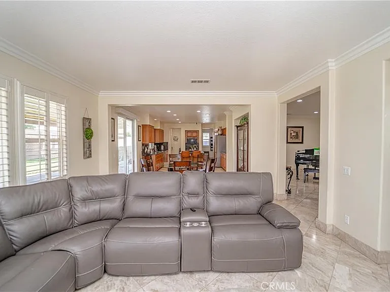 5963 Pinegrove Pl — Photo 6