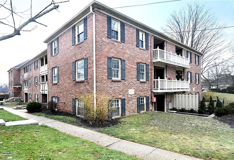 1st image of 43 Berkshire Ct APT 7C