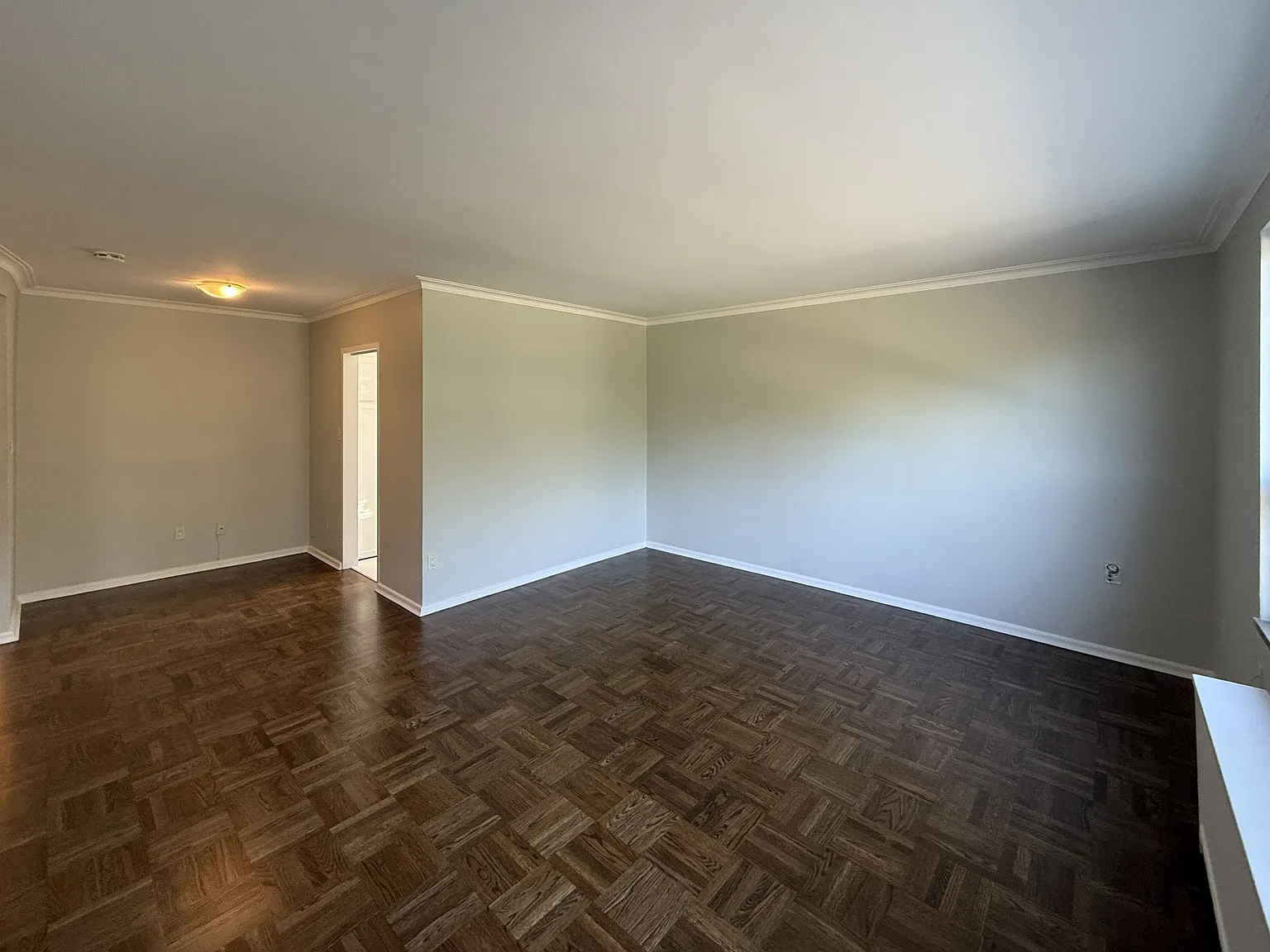 2 bed, 750 sqft, $2,235 — Photo 3
