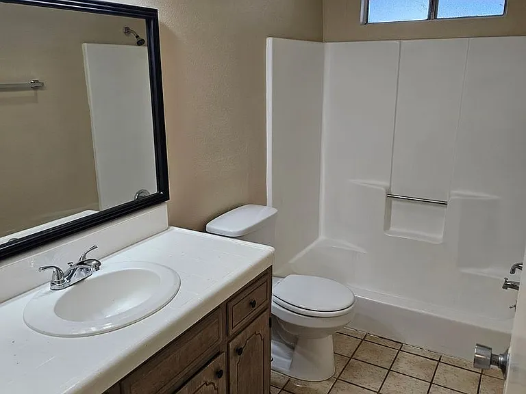 1784 Ben Franklin Ave — Photo 6