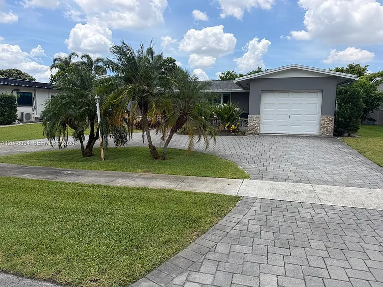 9100 NW 19th St — Photo 4