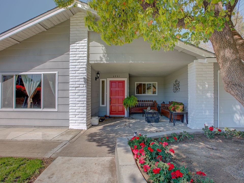 Front Entrance with Patio