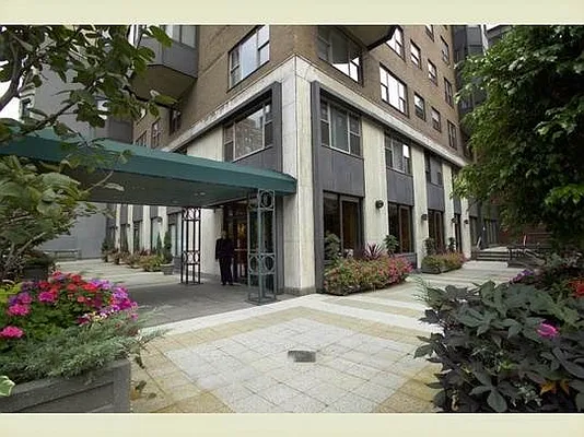 Sold by Stribling | media 5