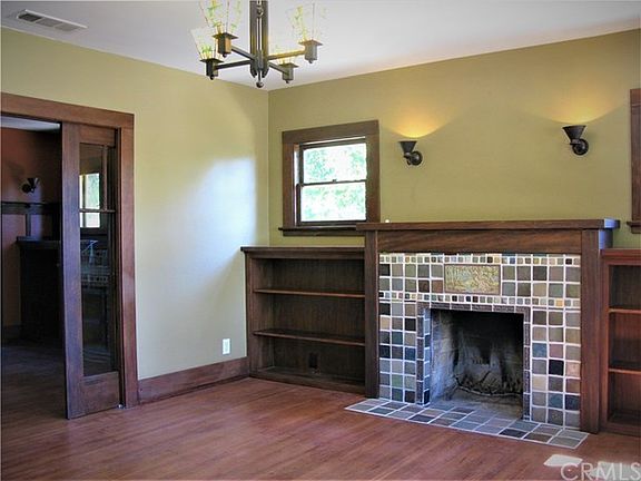 4th image of 535 E Jefferson Ave