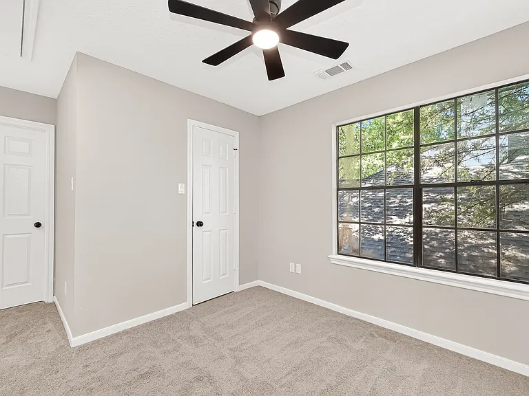 4906 Pleasure Lake Ln — Photo 32