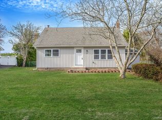 33 Harts Road, East Moriches, NY 11940