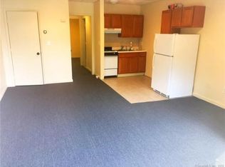 127 Tunxis Hill Rd APT A, Fairfield, CT 06825