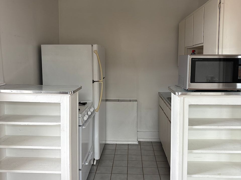 103 N Center St, photo 6