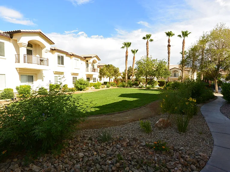 7211 Indian Creek Ln #203 — Photo 26