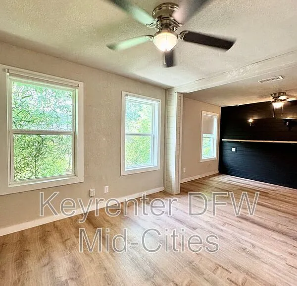 2703 Downing Ave — Photo 7