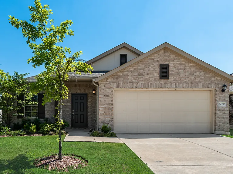 14216 Aberavon Dr — Photo 2