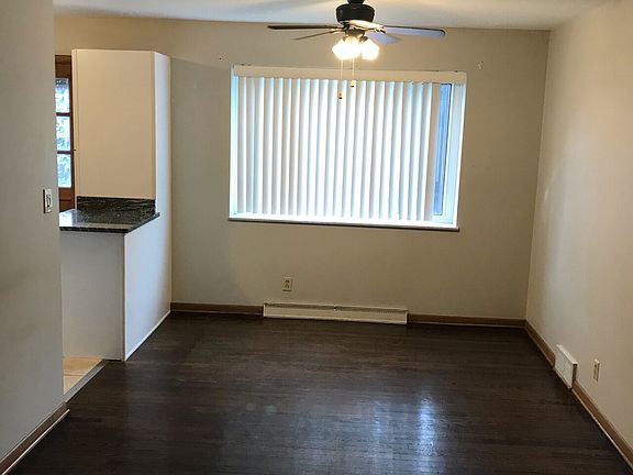 3rd image of 1477-1491 W Lane Ave #1483
