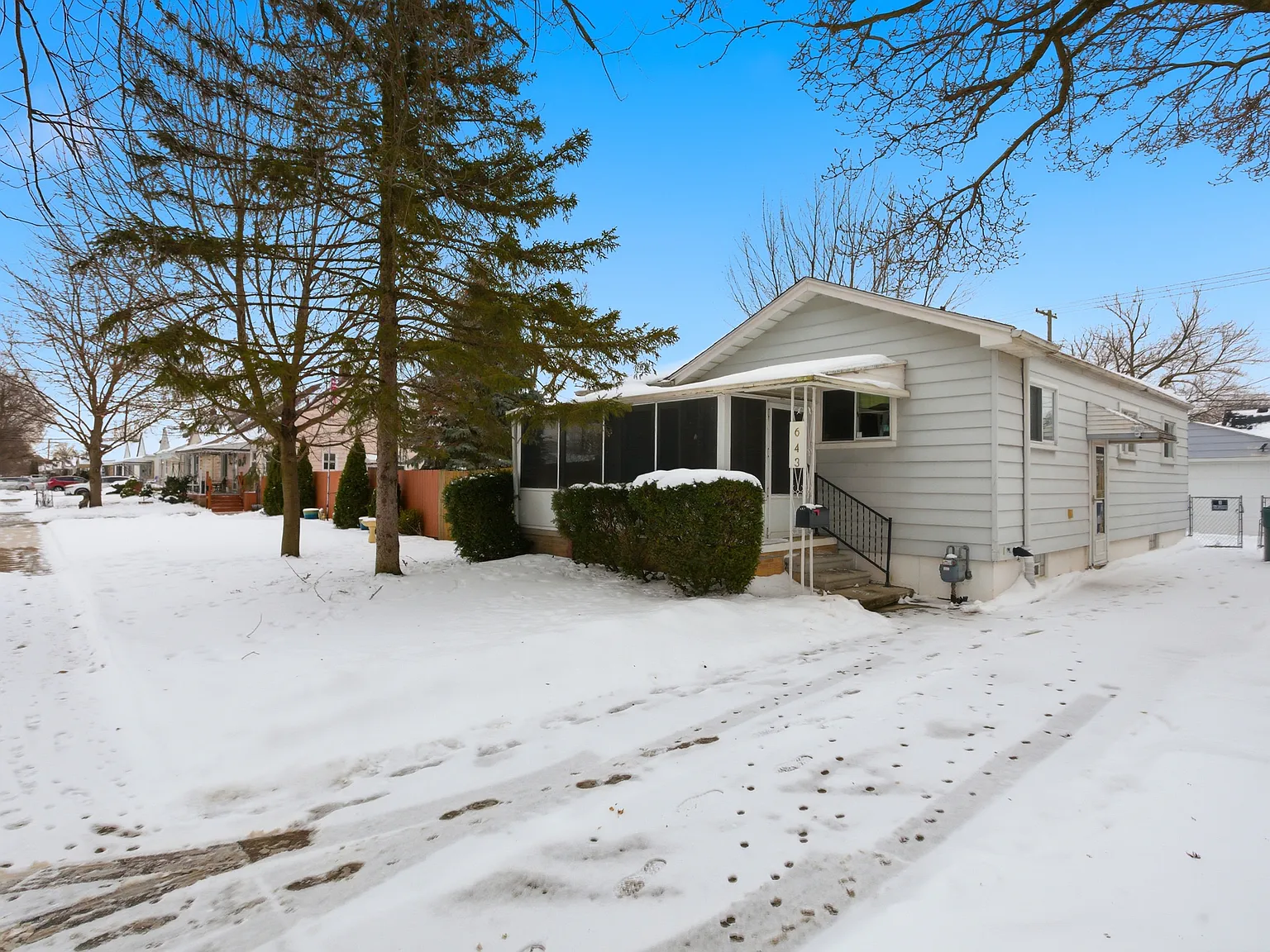 3 bed, 1776 sqft, $1,500 — Photo 4