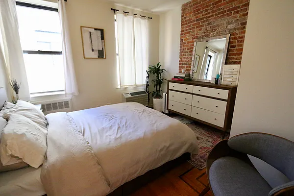 Rented by JM Preston Properties LLC | media 33