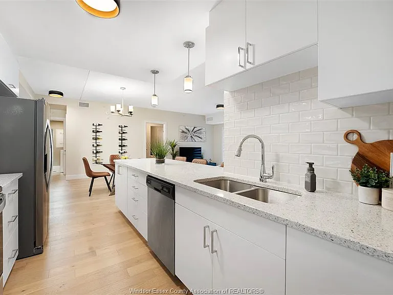 2550 Sandwich West Pkwy #111 — Photo 11