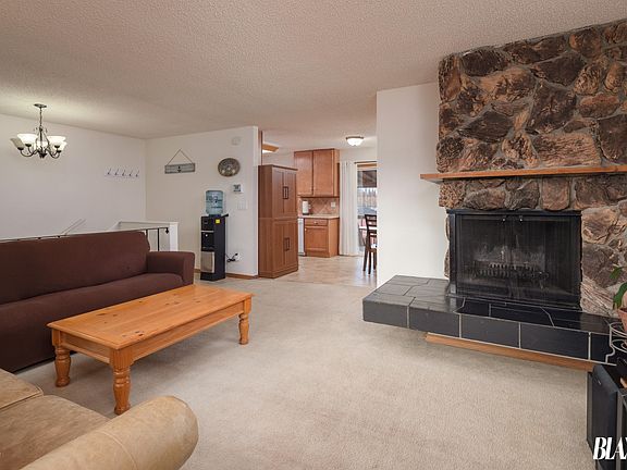 4th image of 4951 E 5th Ave