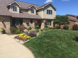 3104 Preston Dr, Bloomington, IL