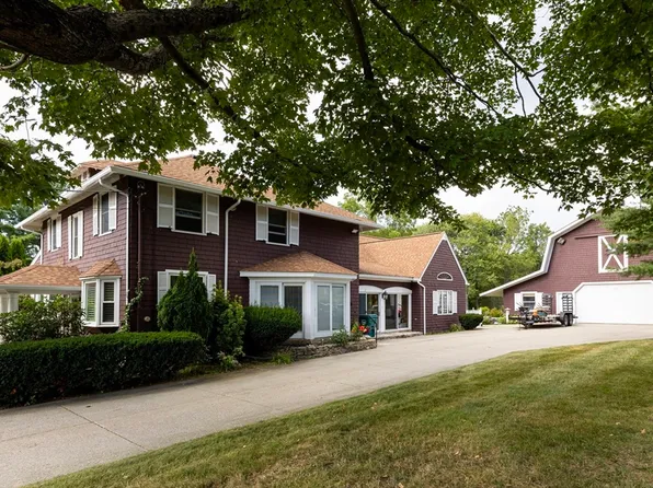 27 Old Upton Rd, Grafton, MA 01519