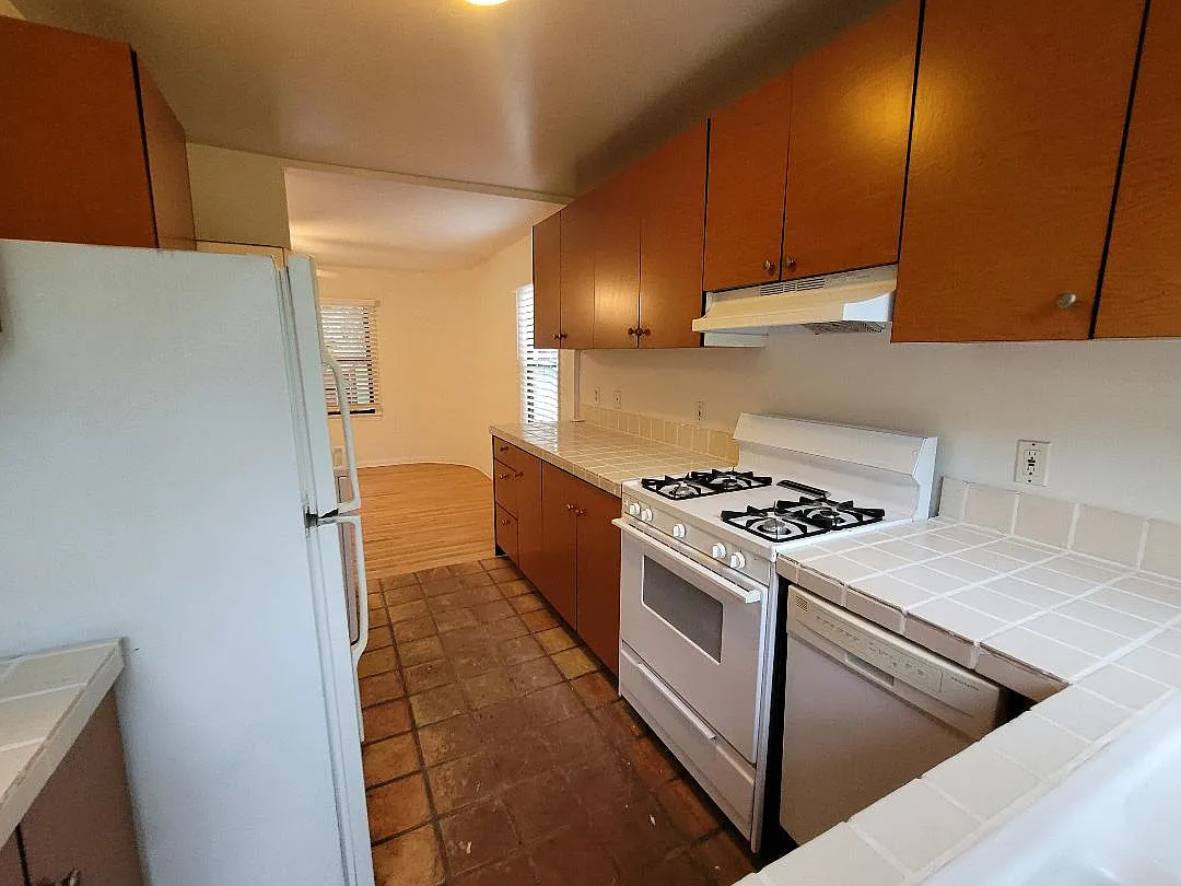 2 bed, $3,695 — Photo 2