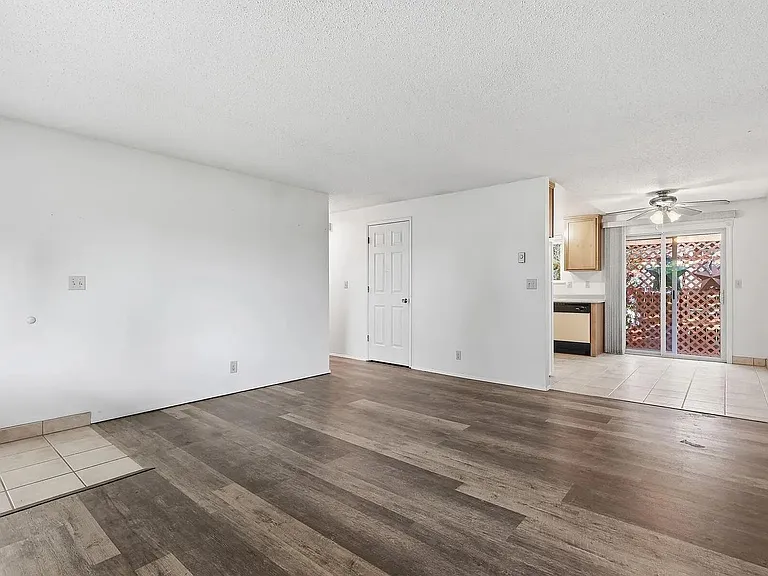 149- 1735, 1737 NE Wichita Way — Photo 13