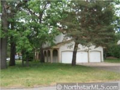 2nd image of 1826 134th Ln NE