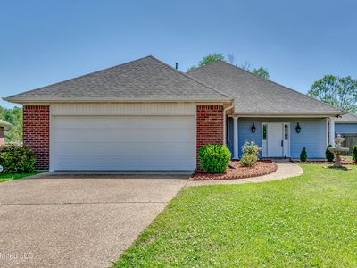 26 Old Bridge Cv, Byram, MS, 39272