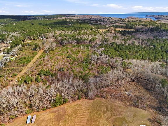 3rd image of 0 Nicholas Dr