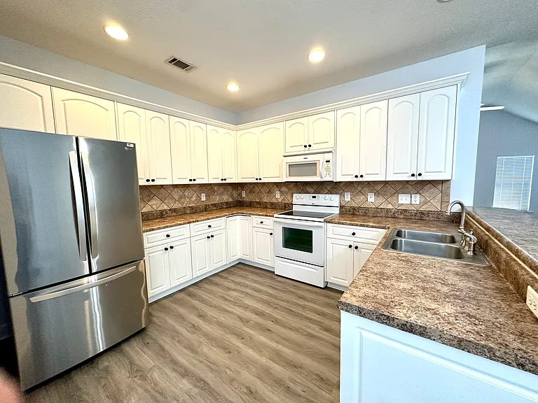 4458 Galway Dr — Photo 17