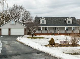 2024 River Oaks Ct NE, North Liberty, IA 52317