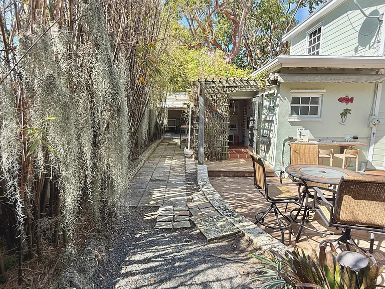 111 N Bay Harbor Dr — Photo 54