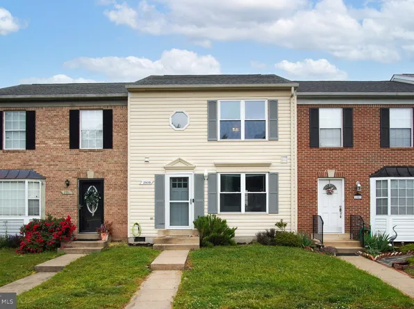 2909 Briarwood Ln, Fredericksburg, VA 22408