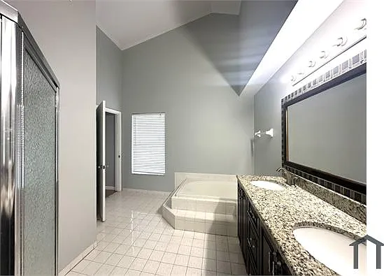 16317 Okeechobee Blvd — Photo 14